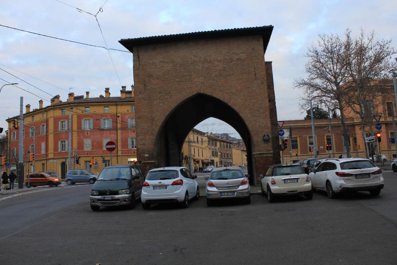 Affittacamere V Torre V Nigrisoli A Porta San Vitale โบโลญญา ภายนอก รูปภาพ