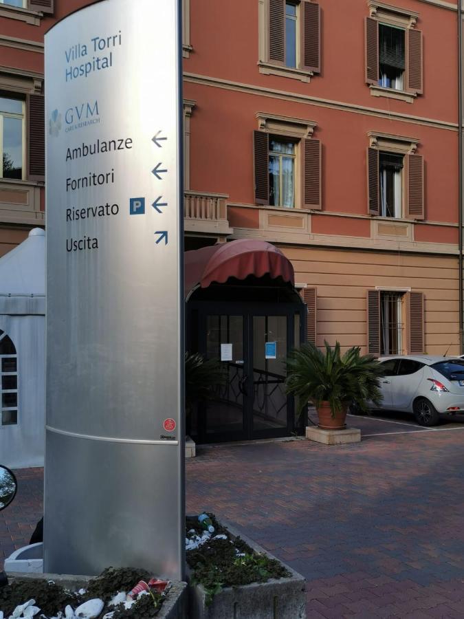 Affittacamere V Torre V Nigrisoli A Porta San Vitale โบโลญญา ภายนอก รูปภาพ